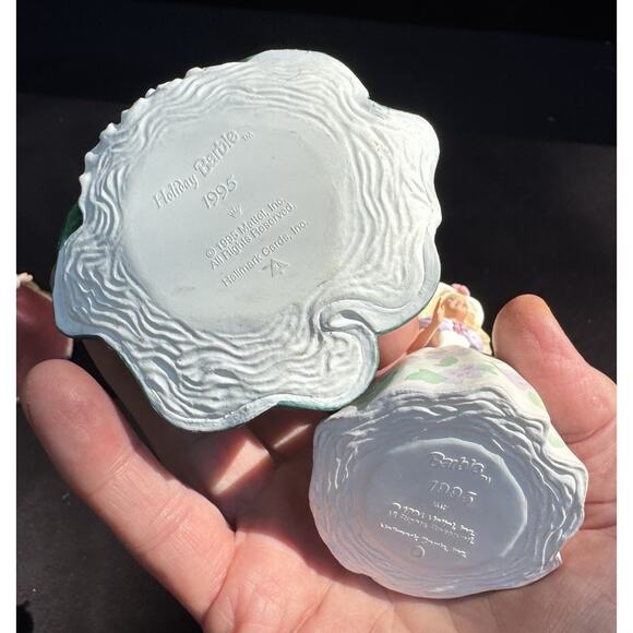 4 Vintage Barbie Christmas Hallmark Keepsake Ornaments No Boxes -LO9 - Picture 6 of 11